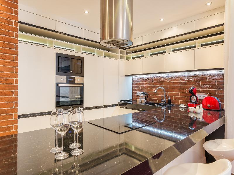 P&O Serviced Apartments Swietojanska Varsovia Exterior foto